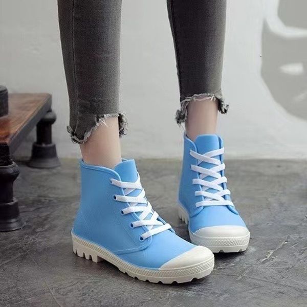 rain boots woman waterproof ankle boot platform solid color shoes spring winter nonslip female rainboots 230721, Black;red
rain boots woman waterproof ankle boot platform solid color shoes spring winter nonslip female rainboots 230721, Black;red