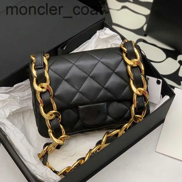 cross body 10a original quality 22s designer chain bag 24cm genuine leather shoulder bag with box c0782wxq
cross body 10a original quality 22s designer chain bag 24cm genuine leather shoulder bag with box c0782wxq