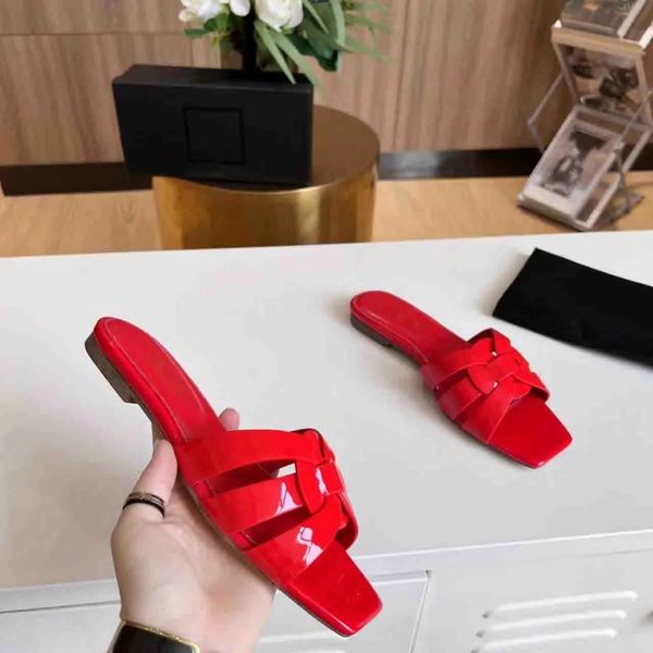 luxury women slipper sandal flats tribute patent leather sandals slides open square head outdoor beach shoes slip on factory sale, Black
luxury women slipper sandal flats tribute patent leather sandals slides open square head outdoor beach shoes slip on factory sale, Black
