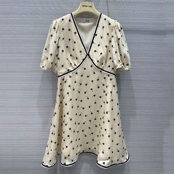 french designer dress, new women's designer clothing, sweet girl's feeling, color contrast weave with apricot bottom, black flower, Black;gray
french designer dress, new women's designer clothing, sweet girl's feeling, color contrast weave with apricot bottom, black flower, Black;gray