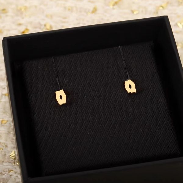 2023 mixed simple fashion style drop earring channel smooth words c shape for women ccity wedding jewelry gift with box mx4f, Golden;silver
2023 mixed simple fashion style drop earring channel smooth words c shape for women ccity wedding jewelry gift with box mx4f, Golden;silver