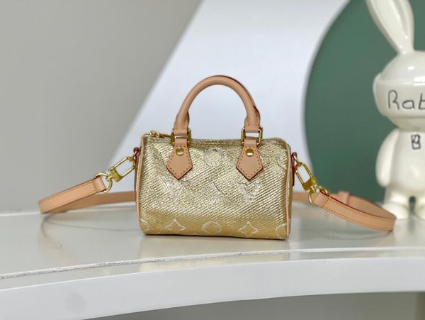 gold luxury nano speedy handbag monoglam shoulder bag 9a women m82242 gold pillow bag fashion designer evening bag 16cm cross body bags wall
gold luxury nano speedy handbag monoglam shoulder bag 9a women m82242 gold pillow bag fashion designer evening bag 16cm cross body bags wall