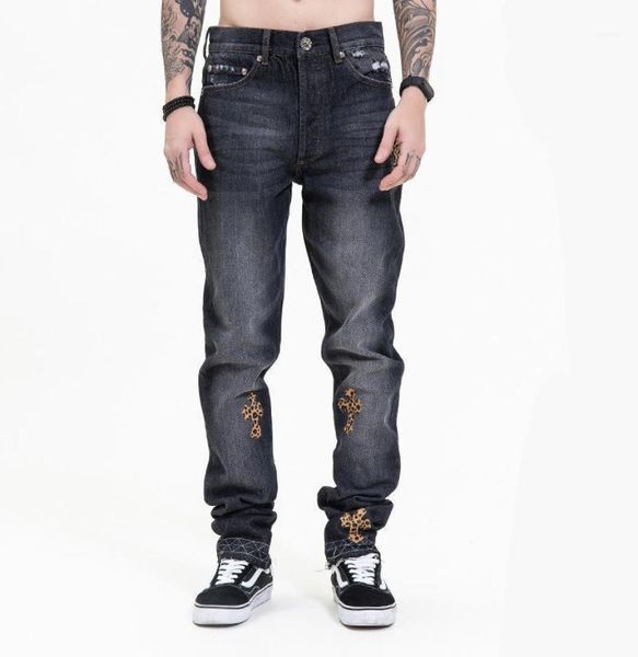 spring and autumn high street fashion brand leopard cross embroidered silver buckle black casual straight denim trousers men0394854282, Blue
spring and autumn high street fashion brand leopard cross embroidered silver buckle black casual straight denim trousers men0394854282, Blue