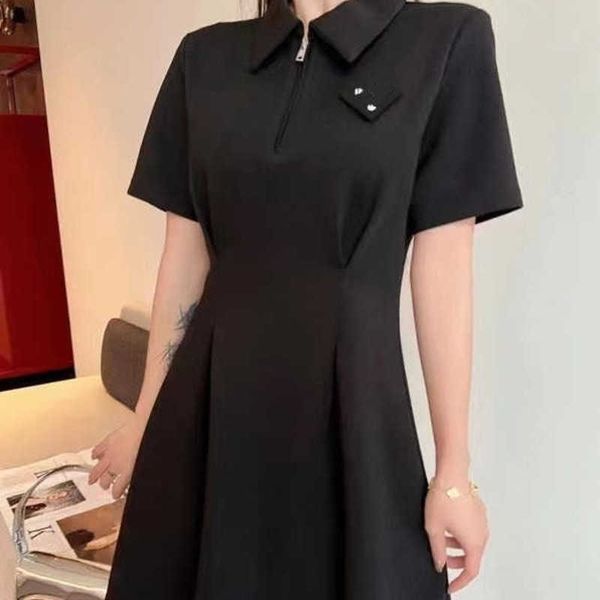23ss new dress fashion triangle logo short sleeved dress designer skirt summer pleated waist short skirt womens clothing, Black;gray
23ss new dress fashion triangle logo short sleeved dress designer skirt summer pleated waist short skirt womens clothing, Black;gray