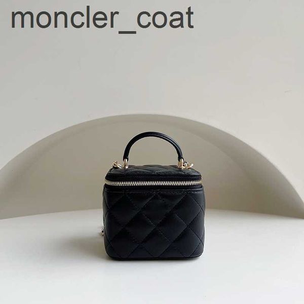 cosmetic bags cases 10a cosmetic bag designer bags 11cm lady handbag purse genuine leather crossbody bag with box c069ot10
cosmetic bags cases 10a cosmetic bag designer bags 11cm lady handbag purse genuine leather crossbody bag with box c069ot10