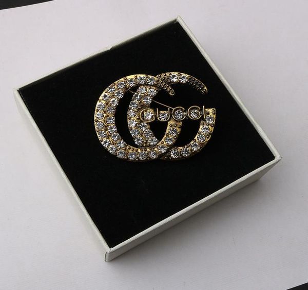 vintage luxury women designer brand letter brooches 18k gold plated inlay crystal rhinestone jewelry brooch charm girls pin marry 4318800, Gray
vintage luxury women designer brand letter brooches 18k gold plated inlay crystal rhinestone jewelry brooch charm girls pin marry 4318800, Gray