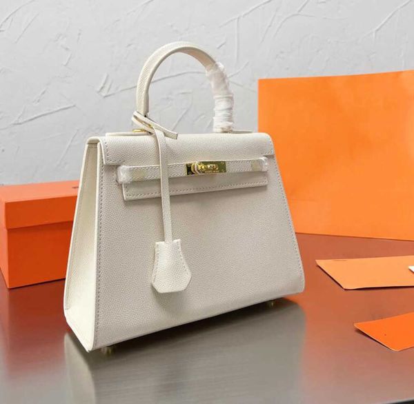 evening bags multicolor designer women totes classic handbag messenger bag shoulder purses lady handbag fashion goes with everything
evening bags multicolor designer women totes classic handbag messenger bag shoulder purses lady handbag fashion goes with everything