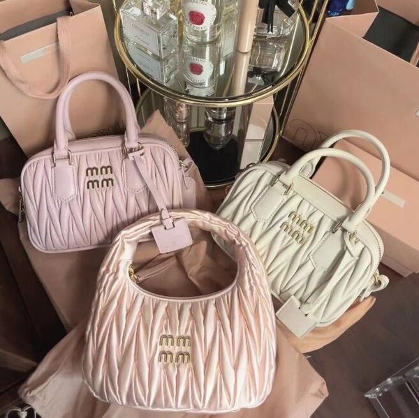 miu bag women satin mini handbags designer bags underarm miui clutch handbar shoulder bag luxury wallet leather fashion travel handbag miu h
miu bag women satin mini handbags designer bags underarm miui clutch handbar shoulder bag luxury wallet leather fashion travel handbag miu h