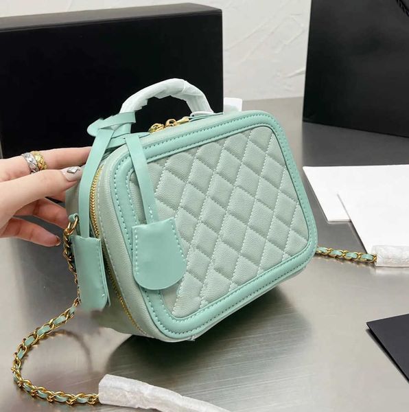 channel caviar makeup bag luxury cc shoulder classic designer box handbags calfskin leather quilted plaid gold metal chain double niche high
channel caviar makeup bag luxury cc shoulder classic designer box handbags calfskin leather quilted plaid gold metal chain double niche high