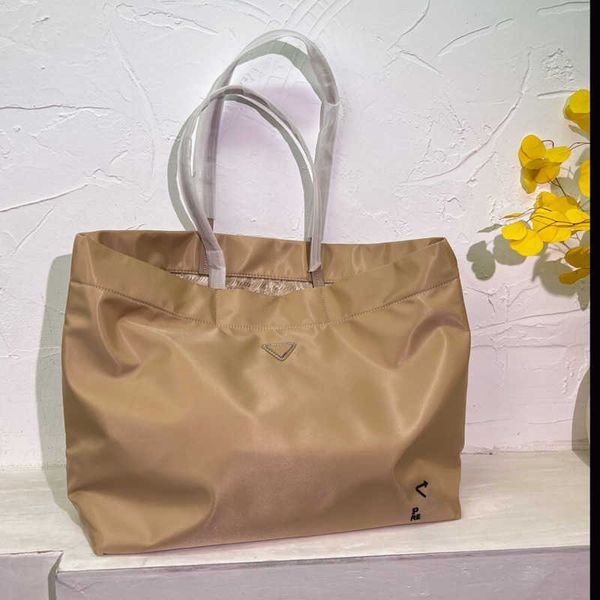 pda nylon designers handbags triangle totes women designer bags designer vintage tote bag lady shoulder bag for women
pda nylon designers handbags triangle totes women designer bags designer vintage tote bag lady shoulder bag for women