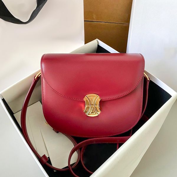 famous teen triomphe besace crossbody totes shoulder bag womens designer fashion gym travel clutch bags men luxurys genuine leather hasp mes
famous teen triomphe besace crossbody totes shoulder bag womens designer fashion gym travel clutch bags men luxurys genuine leather hasp mes