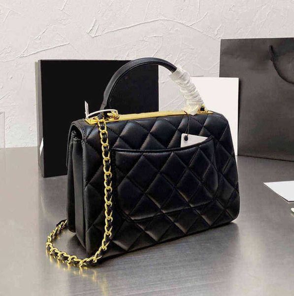 5a calfskin leather trendy bags handle quilted matelasse chain cc cross body shoulder bag classic flap large capacity famous designer wallet
5a calfskin leather trendy bags handle quilted matelasse chain cc cross body shoulder bag classic flap large capacity famous designer wallet