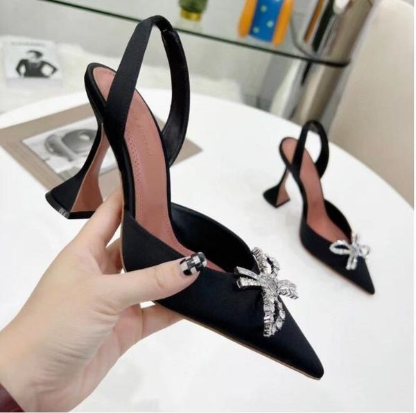 amina muaddi begum crystal-embellished buckle stain pumps shoes spool heels sandals women's luxury designers dress shoe evening slingba, Black
amina muaddi begum crystal-embellished buckle stain pumps shoes spool heels sandals women's luxury designers dress shoe evening slingba, Black