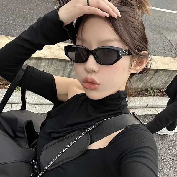 new rococo sunglasses for men and women high grade cat's eyes narrow frame sunscreen sunglasses, White;black
new rococo sunglasses for men and women high grade cat's eyes narrow frame sunscreen sunglasses, White;black