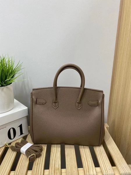 handmade leather products new women's bag classic puzzle geometric diamond mini small handbag one-shoulder cross-body bag
handmade leather products new women's bag classic puzzle geometric diamond mini small handbag one-shoulder cross-body bag