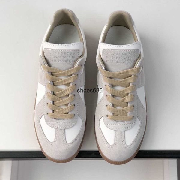 2023 spring/summer new mm6 masion german training casual board shoes round toe daily sports sgs low women's shoes, Black
2023 spring/summer new mm6 masion german training casual board shoes round toe daily sports sgs low women's shoes, Black