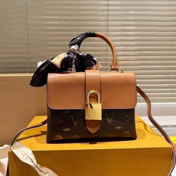 lvvs tote bags designer bag handbags tote women's new fashion lock catch texture madeleines collection embossed handbag portable hand-h
lvvs tote bags designer bag handbags tote women's new fashion lock catch texture madeleines collection embossed handbag portable hand-h