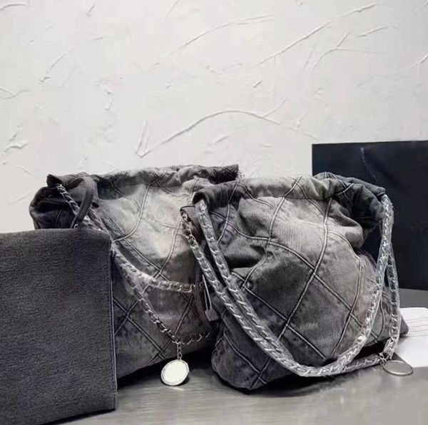 luxury brand cc denim shoulder bags classic jean shopping tote bag with purses inside silver chain hardware new casual handbags
luxury brand cc denim shoulder bags classic jean shopping tote bag with purses inside silver chain hardware new casual handbags
