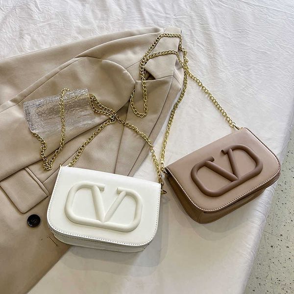 handbag designer 2023 new women's bags solid color simple and versatile shoulder bag small design
handbag designer 2023 new women's bags solid color simple and versatile shoulder bag small design