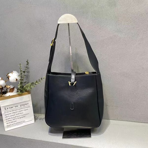 bag high-end texture niche unique bag women's cross-body bag waist bag underarm design bag 2023 new shoulder bag
bag high-end texture niche unique bag women's cross-body bag waist bag underarm design bag 2023 new shoulder bag