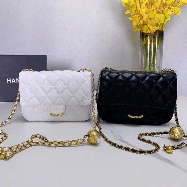 2023 designer bag new fashion square clamshell bag small gold ball sheepskin classic brand gold lettering teto crossbody bag purse
2023 designer bag new fashion square clamshell bag small gold ball sheepskin classic brand gold lettering teto crossbody bag purse