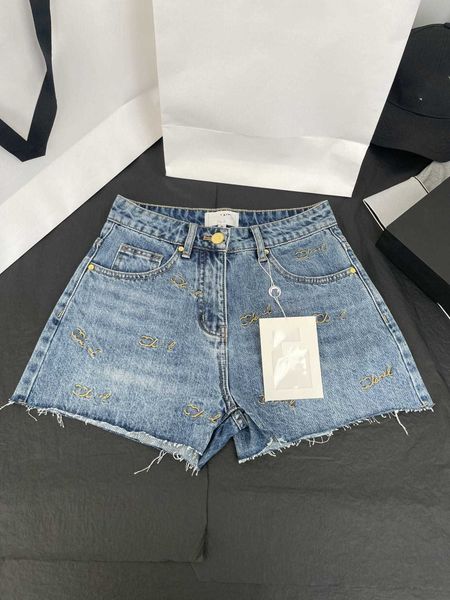 nanyou xiaoxiangfeng new medieval embroidery denim shorts with raw edges, washable fashion, slim denim shorts for women, Blue
nanyou xiaoxiangfeng new medieval embroidery denim shorts with raw edges, washable fashion, slim denim shorts for women, Blue