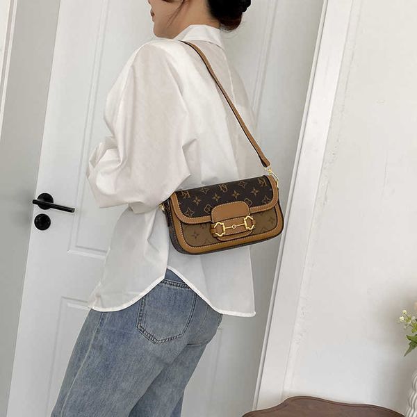 handbag designer 2023 the same high-end printed saddle in counter the new women's with double and single shoulder crossbody small bag
handbag designer 2023 the same high-end printed saddle in counter the new women's with double and single shoulder crossbody small bag