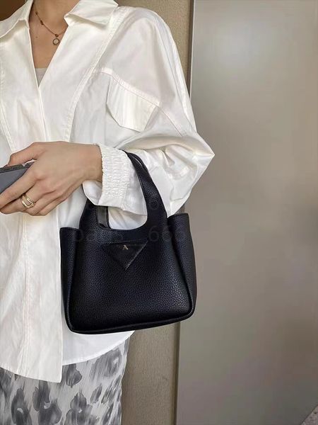 designer fashion brand bag classic mini bucket leather tote cabbage basket cowhide handbag lady black shopping bag 18cm*16cm llp3
designer fashion brand bag classic mini bucket leather tote cabbage basket cowhide handbag lady black shopping bag 18cm*16cm llp3