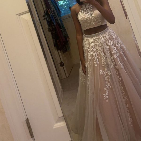 2023 two pieces quinceanera dress high neck coral pageant dresses crystals beaded lace tulle party wear girls formal long dress open back, Blue;red
2023 two pieces quinceanera dress high neck coral pageant dresses crystals beaded lace tulle party wear girls formal long dress open back, Blue;red