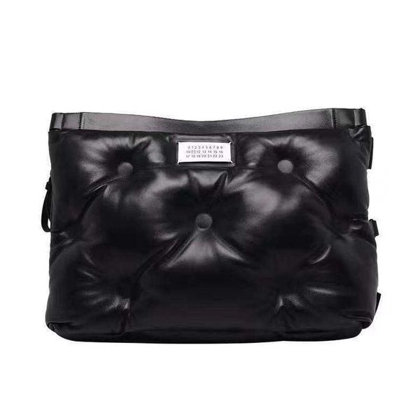 argiela mm6 majira glam slam hobo women's sheepskin liu wen same style leather cloud bag single shoulder underarm bag fjqn
argiela mm6 majira glam slam hobo women's sheepskin liu wen same style leather cloud bag single shoulder underarm bag fjqn