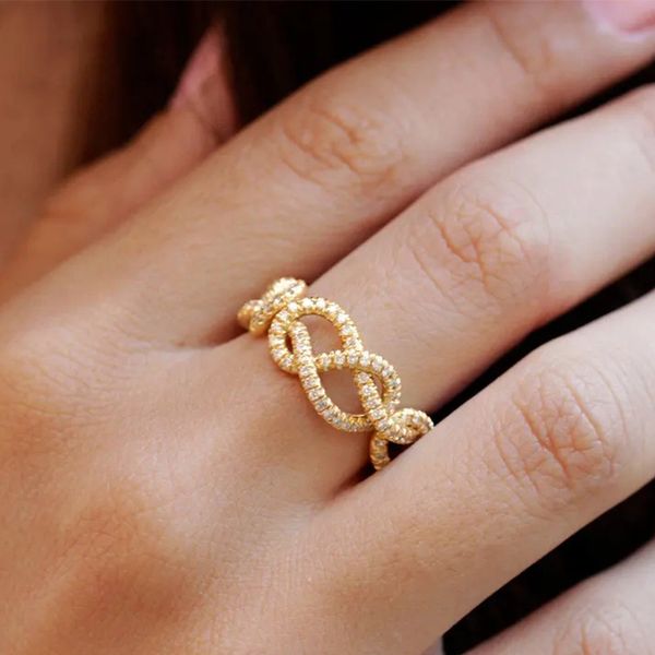 classic twist chain rings for women zircon stainless steel geometric twist wrapped couple ring wedding aesthetic jewelry, Golden;silver
classic twist chain rings for women zircon stainless steel geometric twist wrapped couple ring wedding aesthetic jewelry, Golden;silver