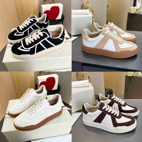 designer's new flat-bottomed sports ethics training luxury men's and women's white shoes johnson johnson fashion mm6 masion w, Black
designer's new flat-bottomed sports ethics training luxury men's and women's white shoes johnson johnson fashion mm6 masion w, Black