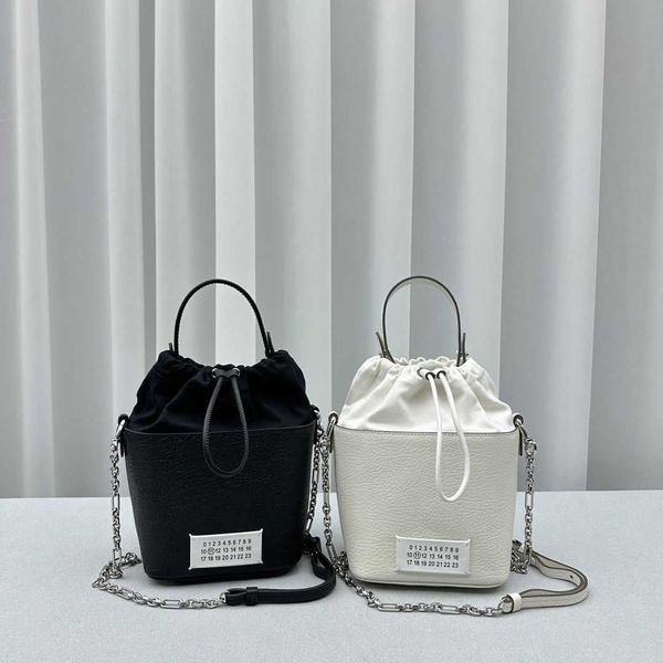 luxuries designers bag margiela magilla men and women's mm6 sheepskin cross-body shoulder waist bag chest bag cloud bag tvym
luxuries designers bag margiela magilla men and women's mm6 sheepskin cross-body shoulder waist bag chest bag cloud bag tvym
