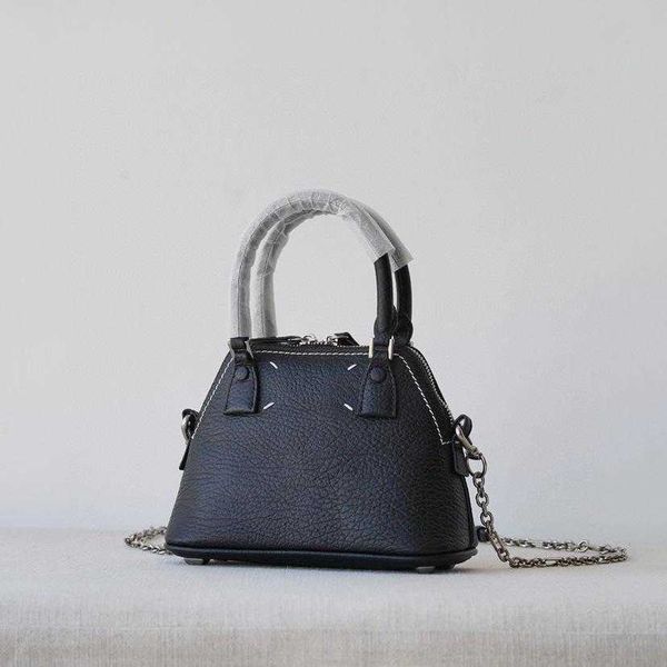 luxuries designers bag margiela magilla men and women's mm6 sheepskin cross-body shoulder waist bag chest bag cloud bag j109
luxuries designers bag margiela magilla men and women's mm6 sheepskin cross-body shoulder waist bag chest bag cloud bag j109