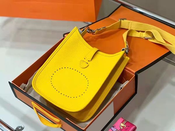 handbags designer bag crossbody bag hollow out shoulder bags for woman cowhide handbag casual classic woman bags pu leather designer bag min
handbags designer bag crossbody bag hollow out shoulder bags for woman cowhide handbag casual classic woman bags pu leather designer bag min