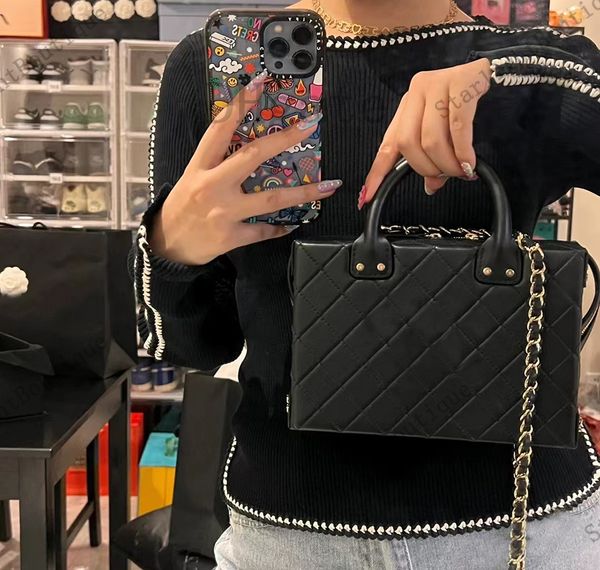 luxurys designer handbags women bags fashion ladies shoulder bag female tote handbag designers purse tote quilted flap purse bags black shou
luxurys designer handbags women bags fashion ladies shoulder bag female tote handbag designers purse tote quilted flap purse bags black shou