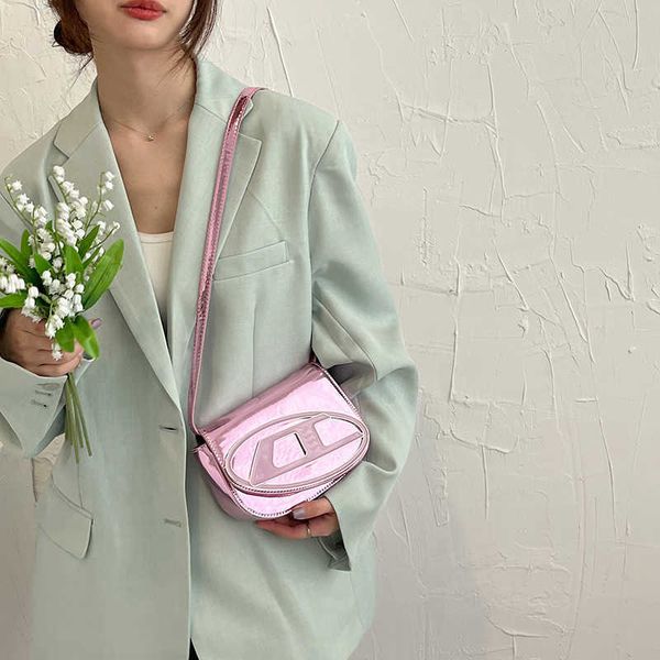 designer 2023 spring/summer new product versatile western underarm texture handbag bright face one shoulder crossbody bag
designer 2023 spring/summer new product versatile western underarm texture handbag bright face one shoulder crossbody bag