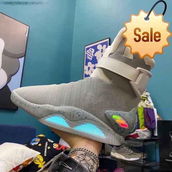 2023 new automatic laces air mag sneakers marty mcfly's air mags led shoes back to the future glow in the dark gray boots mcflys with b, Black
2023 new automatic laces air mag sneakers marty mcfly's air mags led shoes back to the future glow in the dark gray boots mcflys with b, Black