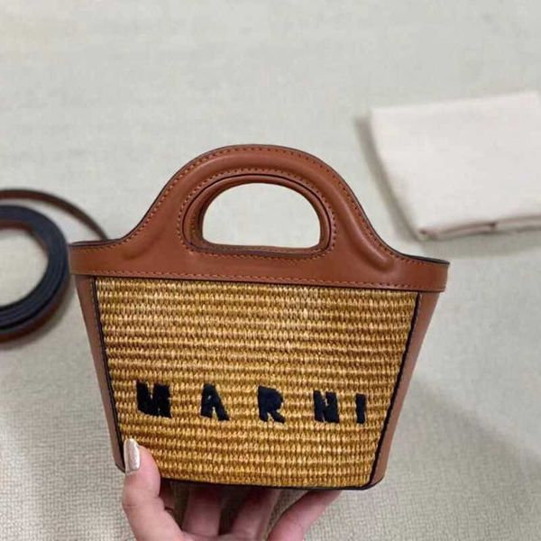 luxuries designers bag marn weave straw fanny packs bag womens handbag shoulder tote bag purses crossbody vupn 
luxuries designers bag marn weave straw fanny packs bag womens handbag shoulder tote bag purses crossbody vupn