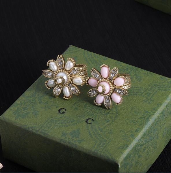 trendy letters floral rings charm designer diamond flower ring women luxury designer rhinestone jewelry selected lovers gifts with box, Silver
trendy letters floral rings charm designer diamond flower ring women luxury designer rhinestone jewelry selected lovers gifts with box, Silver