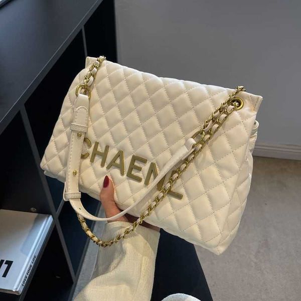 bag 10% off designer lingge chain new style advanced women's versatile work commuter one shoulder crossbody bag
bag 10% off designer lingge chain new style advanced women's versatile work commuter one shoulder crossbody bag