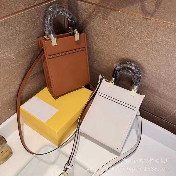 handbag designer 2023 women's summer new korean one shoulder crossbody mesh red foreign style personalized handheld small bag
handbag designer 2023 women's summer new korean one shoulder crossbody mesh red foreign style personalized handheld small bag