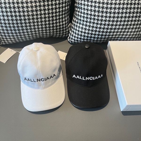 2023 designer baseball cap original canvas fabric+layer cowhide men and women luxury cap summer sun visor travel beanie super high quality, Blue;gray
2023 designer baseball cap original canvas fabric+layer cowhide men and women luxury cap summer sun visor travel beanie super high quality, Blue;gray