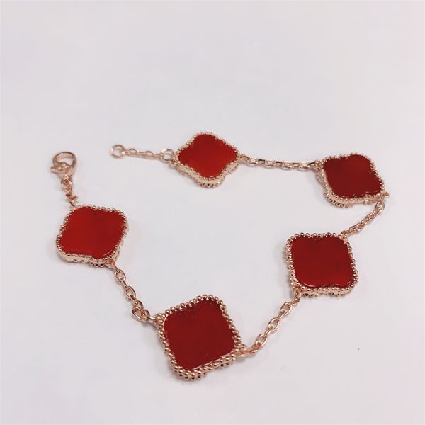 luxury bracelet designer van or cleef women's chain bracelets elegant gold and silver bracelets fashion women's letter pendant wed, Golden;silver
luxury bracelet designer van or cleef women's chain bracelets elegant gold and silver bracelets fashion women's letter pendant wed, Golden;silver