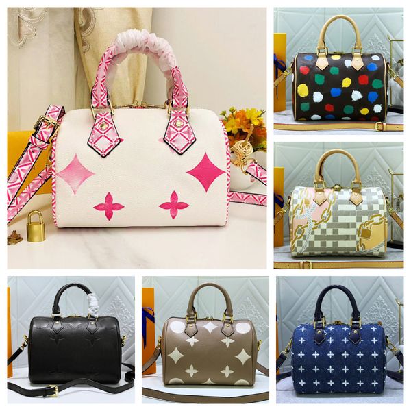 casual duffle bag designer tote bag luxurys handbags crossbody fashion handle handbags womens mens shoulder bag pillow totes crossbody bag c
casual duffle bag designer tote bag luxurys handbags crossbody fashion handle handbags womens mens shoulder bag pillow totes crossbody bag c
