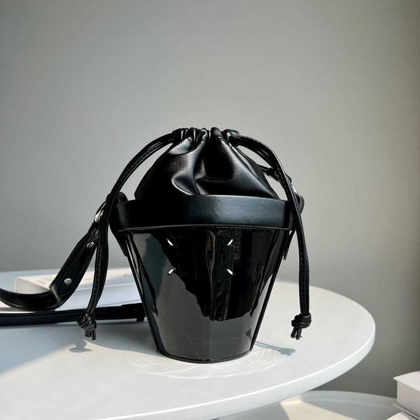 luxuries designers bag margiela magilla men and women's mm6 sheepskin cross-body shoulder waist bag chest bag cloud bag gt4a msq8
luxuries designers bag margiela magilla men and women's mm6 sheepskin cross-body shoulder waist bag chest bag cloud bag gt4a msq8