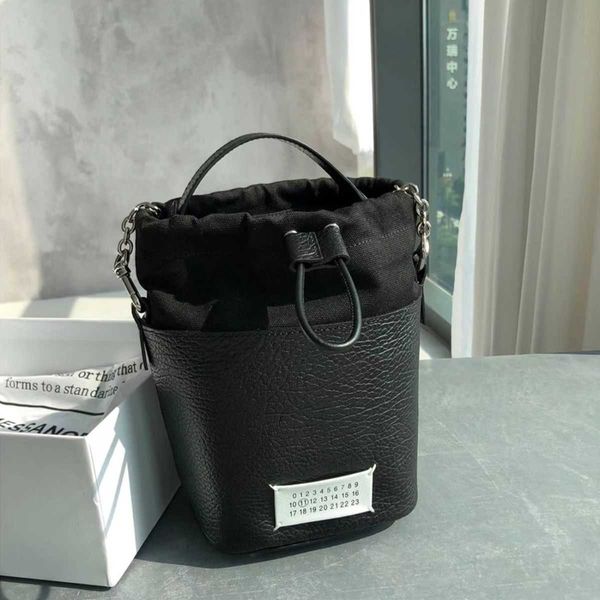 luxuries designers bag margiela magilla men and women's mm6 sheepskin cross-body shoulder waist bag chest bag cloud bag jumv
luxuries designers bag margiela magilla men and women's mm6 sheepskin cross-body shoulder waist bag chest bag cloud bag jumv