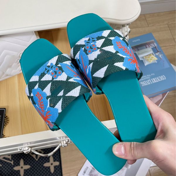 slippers metal triangle flat bottom slippers for women's fashion luxury designer color matching embroidery holiday leisure sandals new, Black
slippers metal triangle flat bottom slippers for women's fashion luxury designer color matching embroidery holiday leisure sandals new, Black