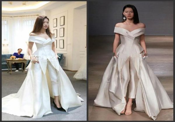 2020 new women dresses jumpsuit with long train white evening gowns off shoulder sweep train elegant zuhair murad dress vestidos f2116907, Black;red
2020 new women dresses jumpsuit with long train white evening gowns off shoulder sweep train elegant zuhair murad dress vestidos f2116907, Black;red