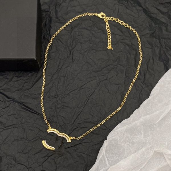 designer c-letter pendant necklaces trendy chain crysatal choker brand channel necklaces for women wedding ccity party jewelry couple gifts, Silver
designer c-letter pendant necklaces trendy chain crysatal choker brand channel necklaces for women wedding ccity party jewelry couple gifts, Silver